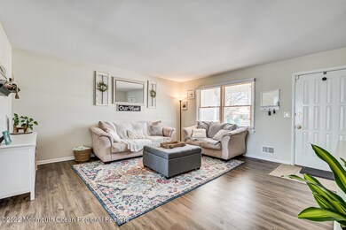 10 Ivy Pl Howell Township NJ-large-005-0