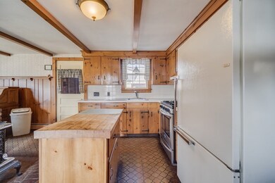 885 Center St, Ludlow, MA 01056 - photo 7