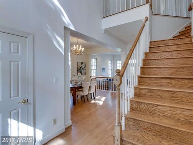9123 Town Gate Ln, Bethesda, MD 20817 - photo 2