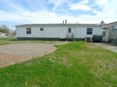 249 S Main St, Seabrook, NH 03874 - photo 2