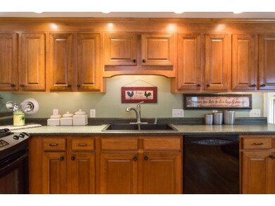 470 Greenside Ave, Portsmouth, NH 03801 - photo 6