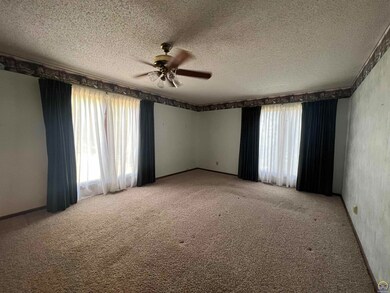 6010 SW 43rd Terrace, Topeka, KS 66610 - photo 6