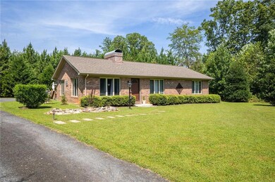 4222 Zoo Pkwy, Asheboro, NC 27205 - photo 3