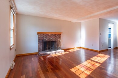 31 Apache Way, Wilmington, MA 01887 - photo 4