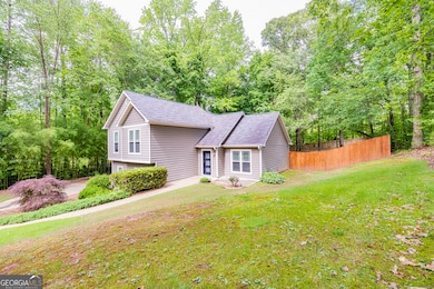 10 Queens Ct, Sharpsburg, GA 30277 - photo 2