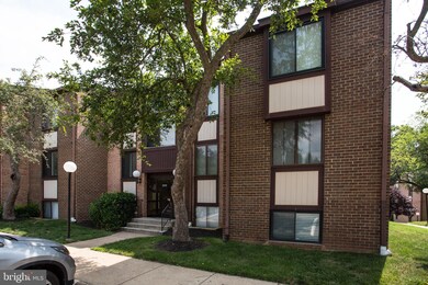 3111 Buccaneer Ct unit 2, Fairfax, VA 22031 - photo 2