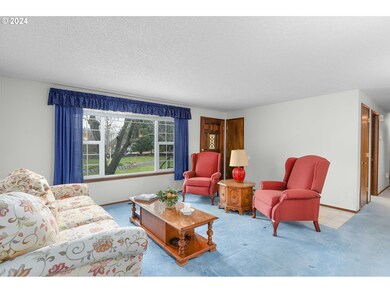 200 Shady Dr, Roseburg, OR 97471 - photo 5