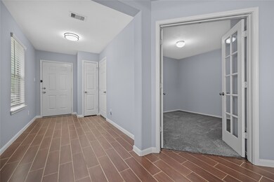 8831 Summerset Meadow Ct, Houston, TX 77075 - photo 4