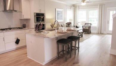 Grande%20Pointe%20Model%20-%20Kitchen%20