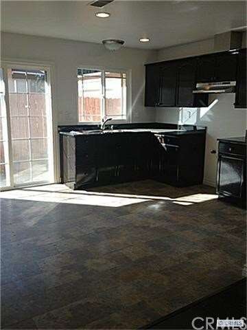 Kitchen/Living Room combo