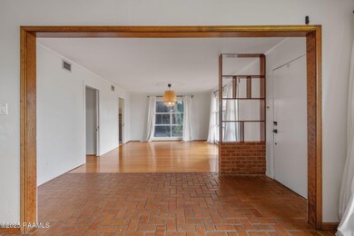 5-web-or-mls-325 Oak St-5