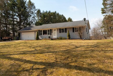11286 Oakland Dr, Schoolcraft, MI 49087 - photo 2