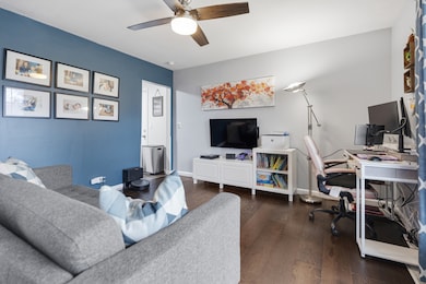 206 Yuma Ln, Carol Stream, IL 60188 - photo 3