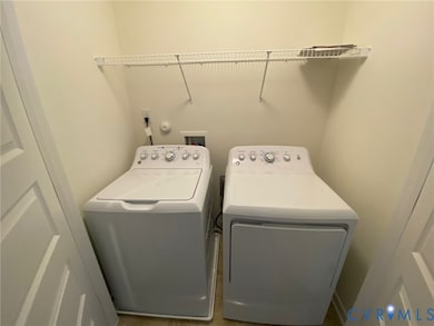 Washroom with washer and dryer