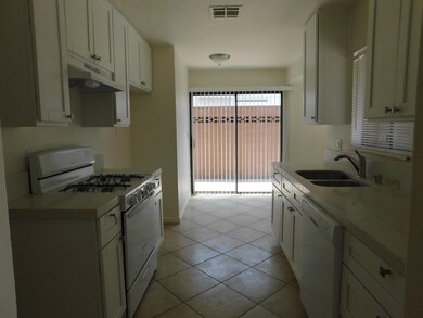 37824 10th St E, Palmdale, CA 93550 - photo 6