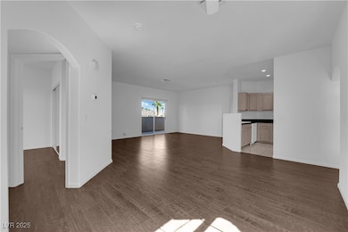 1605 Crimson Hills Dr unit 204, Las Vegas, NV 89128 - photo 7