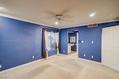 6823 S 42nd St-14