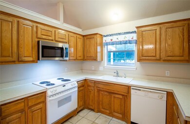 122 Chimney Rock Dr, Weatherford, TX 76086 - photo 6