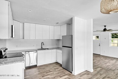 3645 Macgregor Dr, Jacksonville, FL 32210 - photo 3