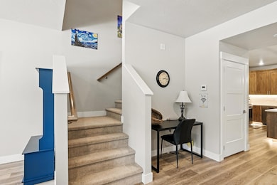 899 S Lincoln Ave #3-18
