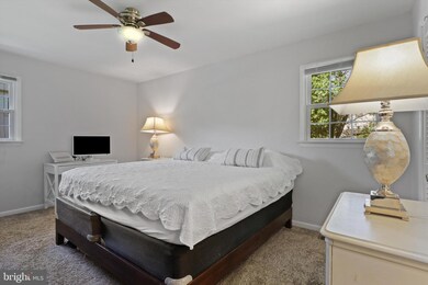 3071 Southern Elm Ct, Fairfax, VA 22031 - photo 6