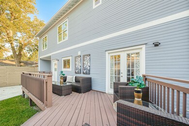 705 Peddie St, Houston, TX 77008 - photo 4