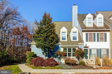 12799 Mill Brook Ct, Woodbridge, VA 22192 - photo 2