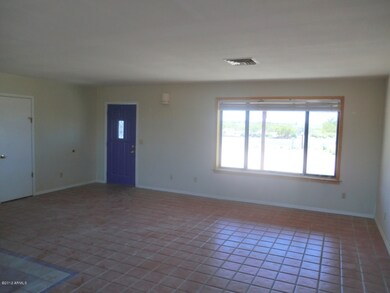 HUGE LIVING ROOM