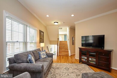 11409 Heritage Oak Ct, Reston, VA 20194 - photo 4