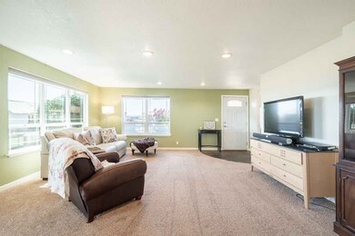 10315 River Rd NE, Salem, OR 97303 - photo 7