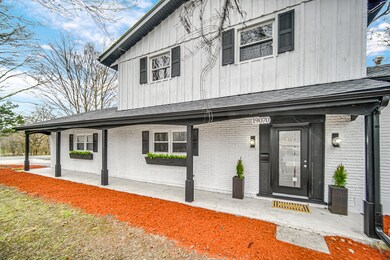 19070 Martin Ln, Country Club Hills, IL 60478 - photo 3