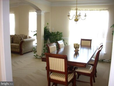 7219 Autumn Blaze Ct, Clinton, MD 20735 - photo 3