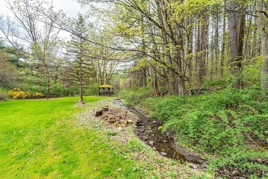 183 S Shelburne Rd, Shelburne Falls, MA 01370 - photo 4