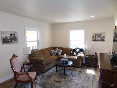 1526 Hill Rd, Homedale, ID 83628 - photo 3