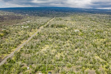 Only 3 blocks down off of the highway in a low density area of Ocean View.