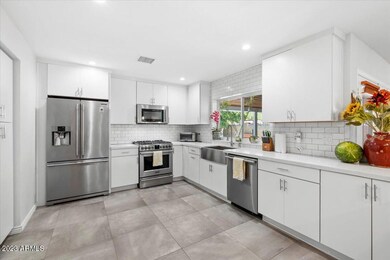 04-Kitchen