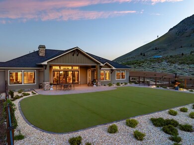 7-web-or-mls-300 James Canyon Loop-7