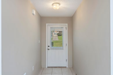 2983 Windsor Circle-01