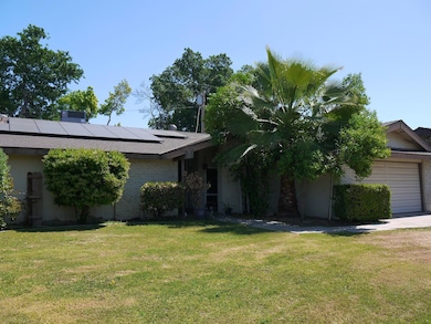 752 Carmelita St, Porterville, CA 93257 - photo 4