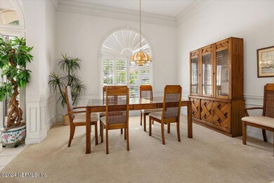 05-Dining Room