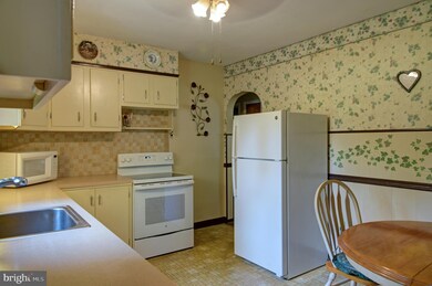 5641 Limeport Pike, Coopersburg, PA 18036 - photo 5