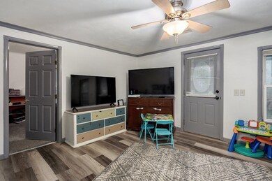 1656 N Hayes Ave-5