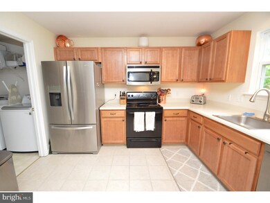 1085 Timberidge Ln unit 90, Allentown, PA 18106 - photo 6