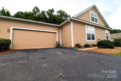 6824 Ledgestone Place unit D, Charlotte, NC 28227 - photo 3