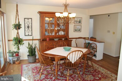 9909 Evergreen Ave, Columbia, MD 21046 - photo 4