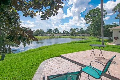 453 Oak Cove Rd, Titusville, FL 32780 - photo 4