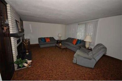 195 Broadway Rd, Dracut, MA 01826 - photo 3