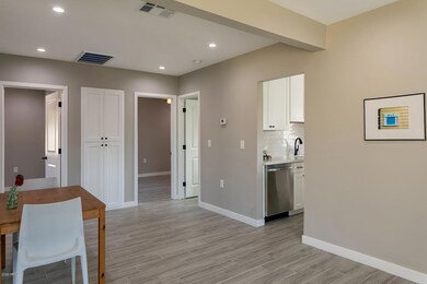 08_386_East_Weldon__08_mls