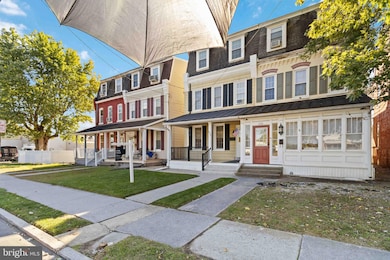 632 E Lehman St, Lebanon, PA 17046 - photo 2