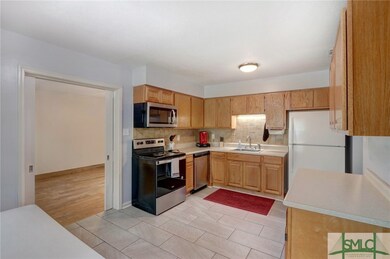 304 E 4th St, Springfield, GA 31329 - photo 6